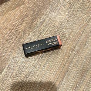 Anastasia Beverly Hills satin Lipstick